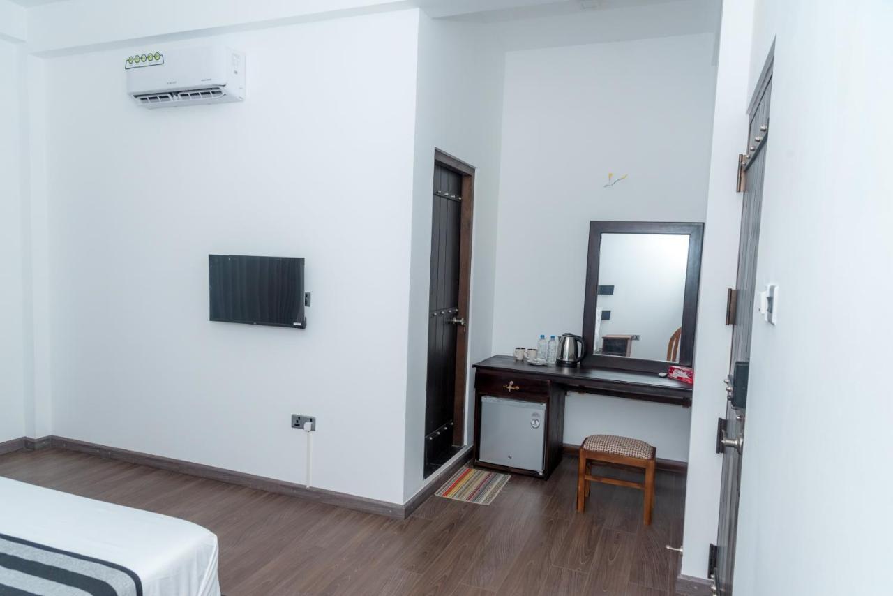 Black Mustang Hotel Dambulla Luaran gambar