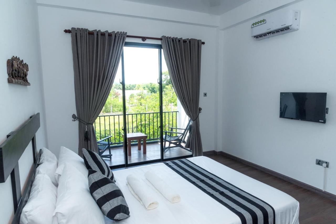Black Mustang Hotel Dambulla Luaran gambar