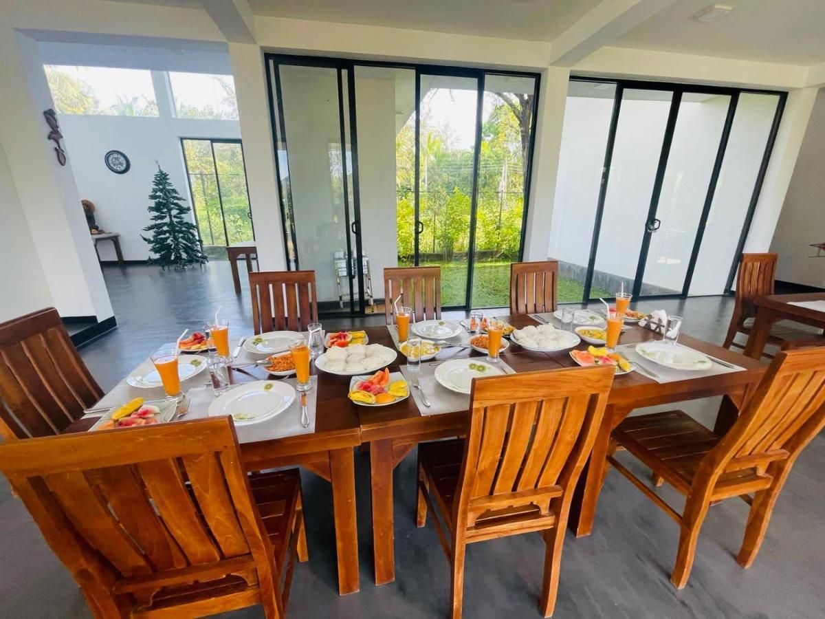 Black Mustang Hotel Dambulla Luaran gambar
