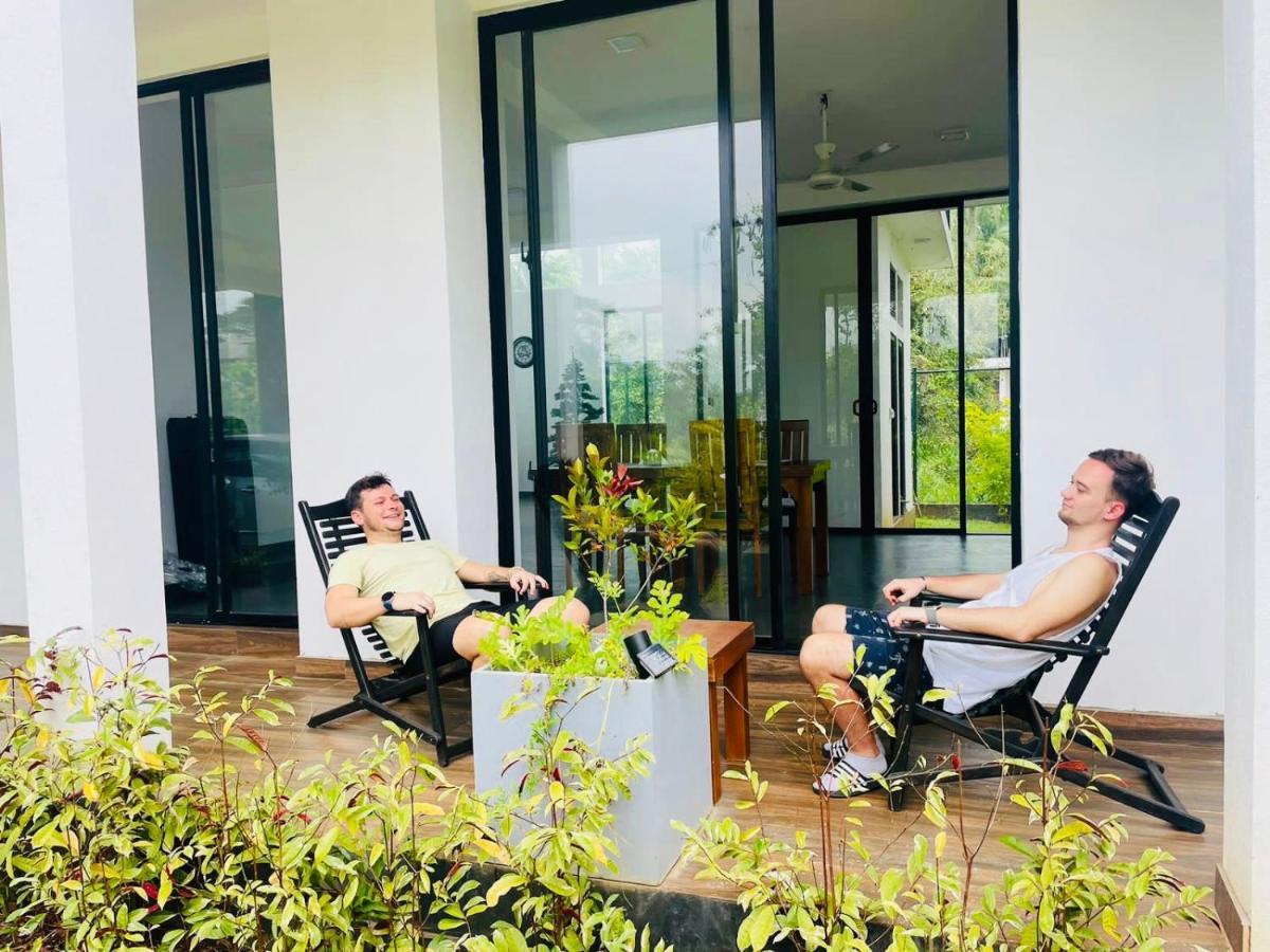 Black Mustang Hotel Dambulla Luaran gambar